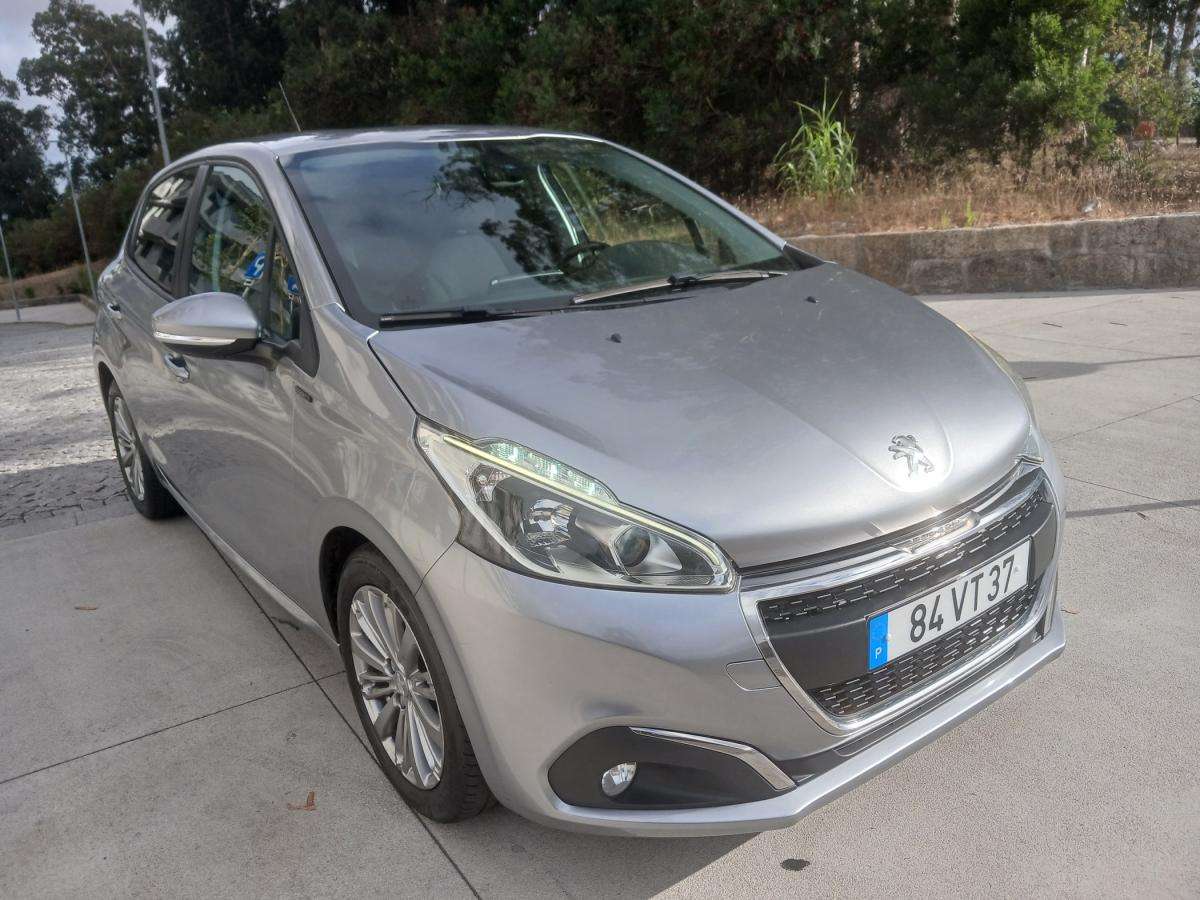 peugeot-208-2018-diesel-1499cc