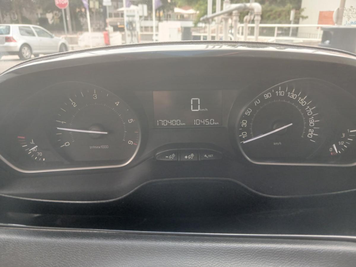 peugeot-208-2018-diesel-1499cc