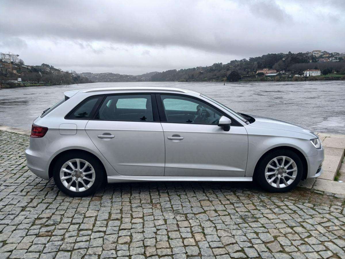 audi-a3-sportback-2014-diesel-1598cc