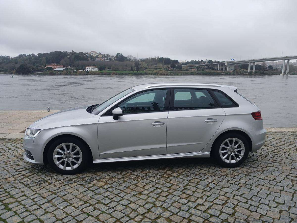audi-a3-sportback-2014-diesel-1598cc