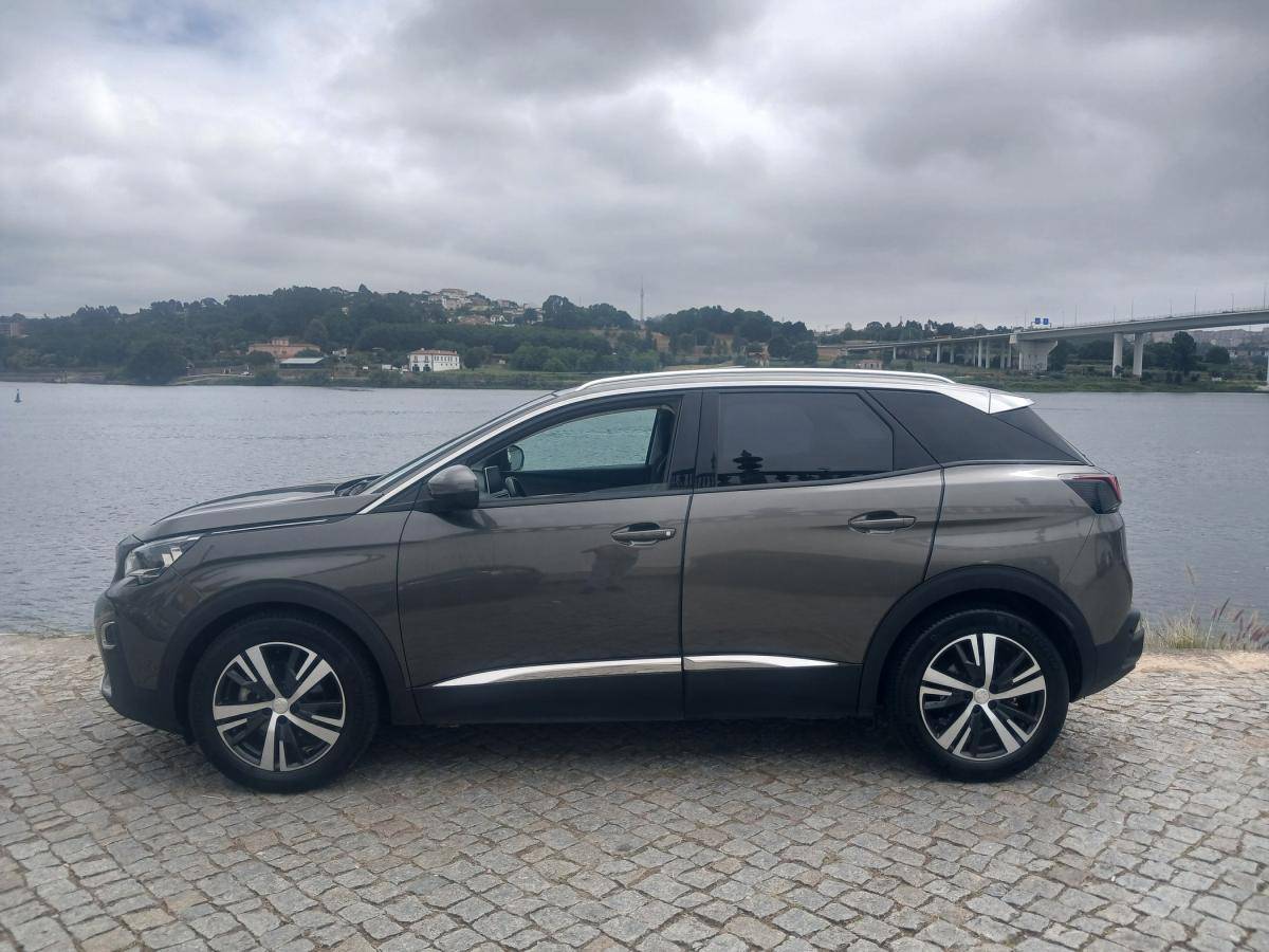 peugeot-3008-2019-diesel-1499cc