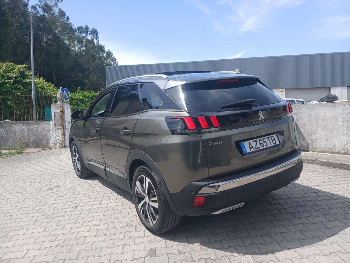 peugeot-3008-2019-diesel-1499cc