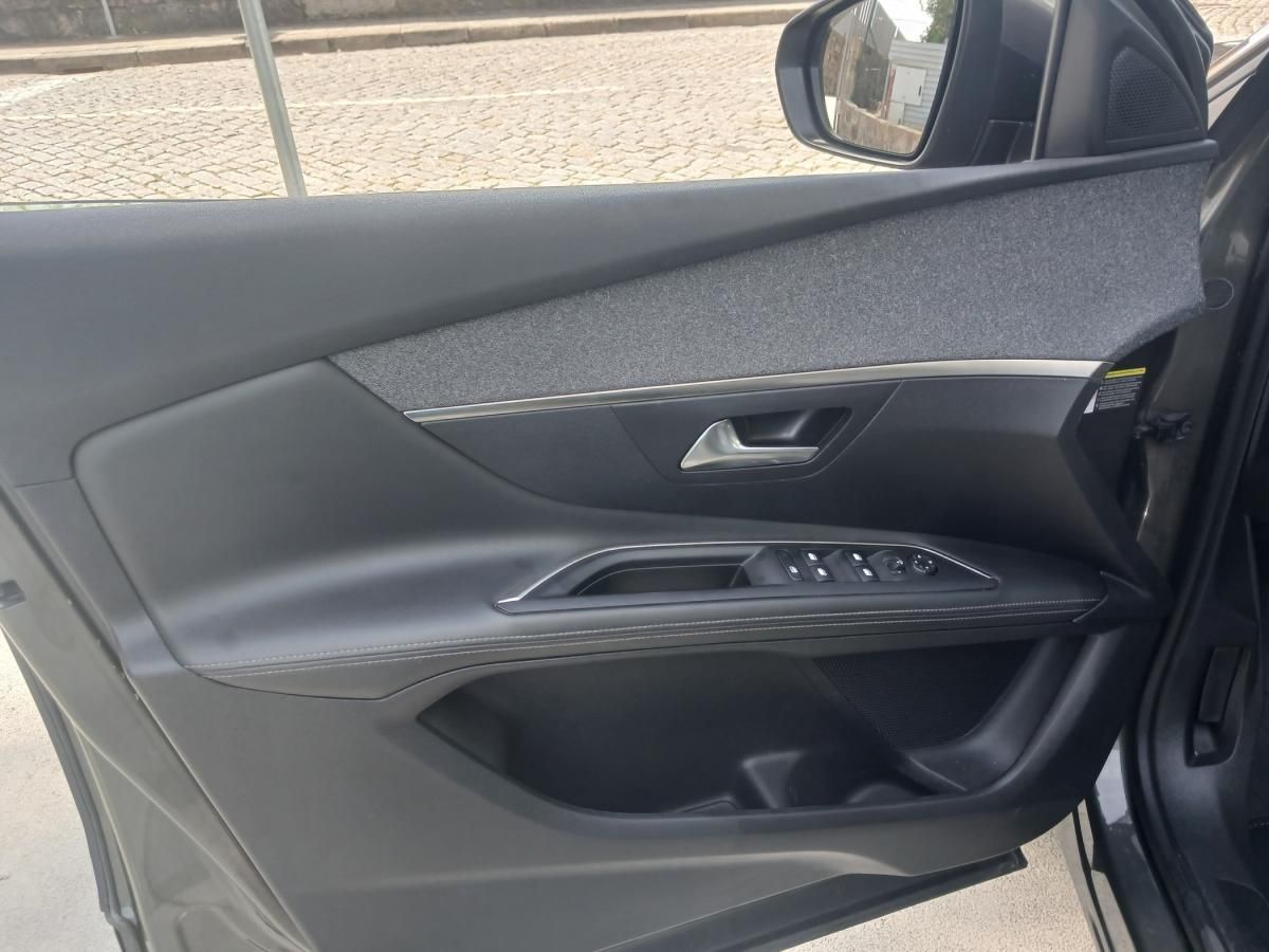 peugeot-3008-2019-diesel-1499cc