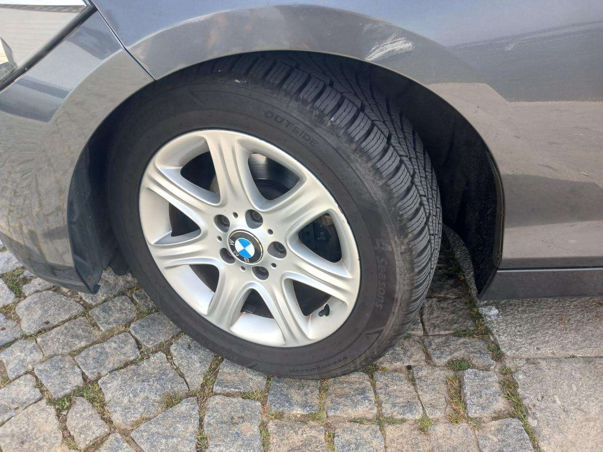 bmw-serie-1-2011-diesel-1995cc