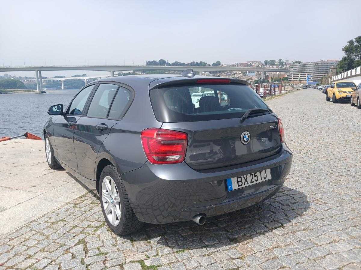 bmw-serie-1-2011-diesel-1995cc