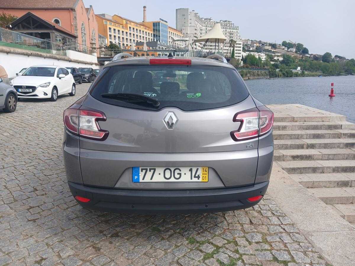 renault-megane-sport-tourer-2014-diesel-1461cc