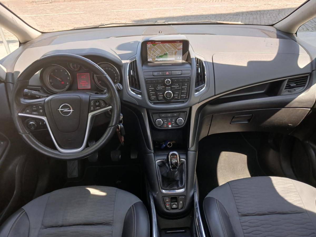 opel-zafira-2014-diesel-1598cc