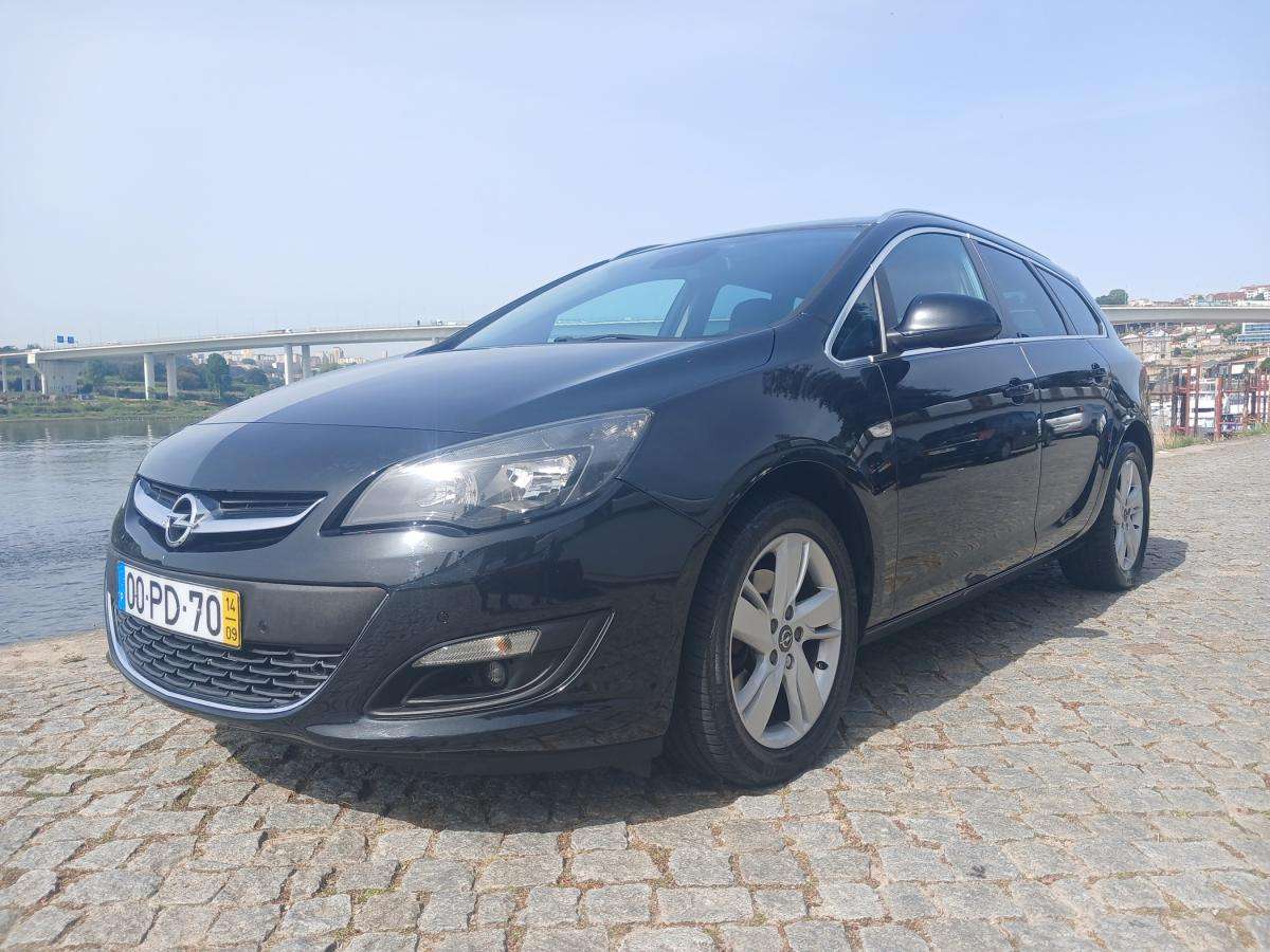 opel-astra-sport-tourer-2014-diesel-1598cc