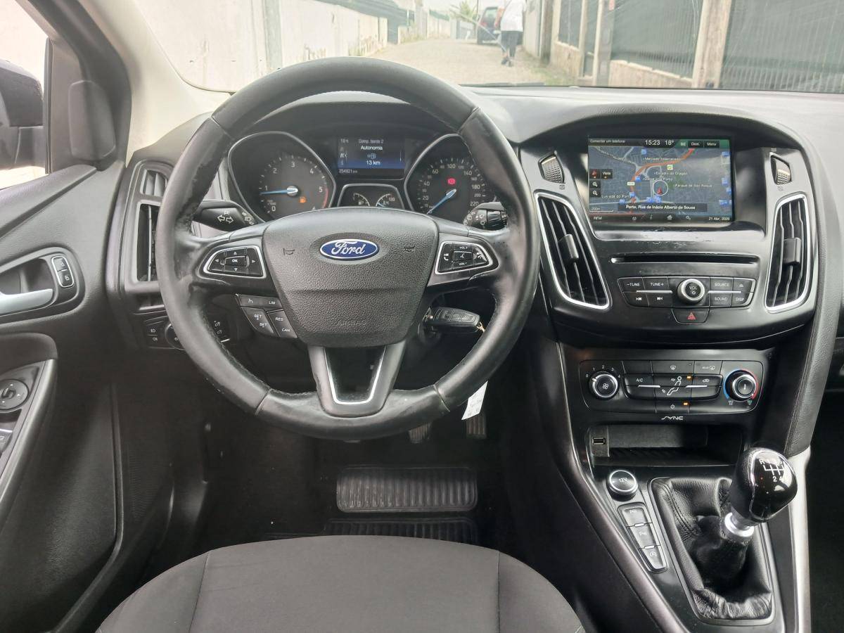 ford-focus-sw-2015-diesel-1499cc