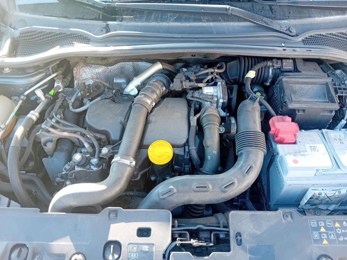 renault-clio-sport-tourer-2018-diesel-1461cc