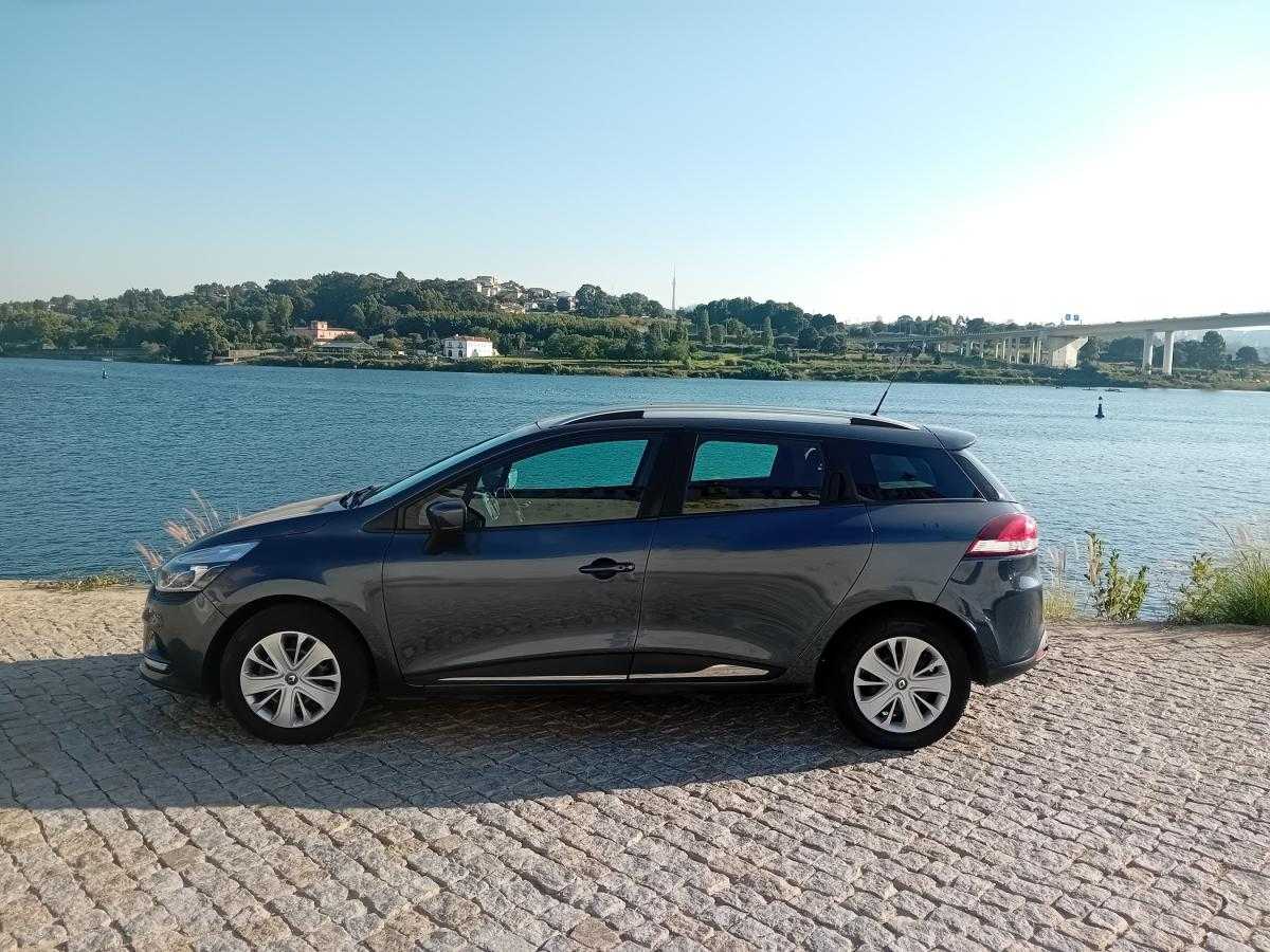 renault-clio-sport-tourer-2018-diesel-1461cc