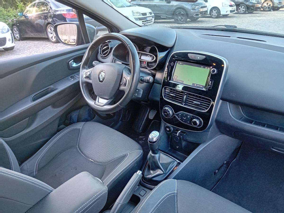 renault-clio-sport-tourer-2018-diesel-1461cc
