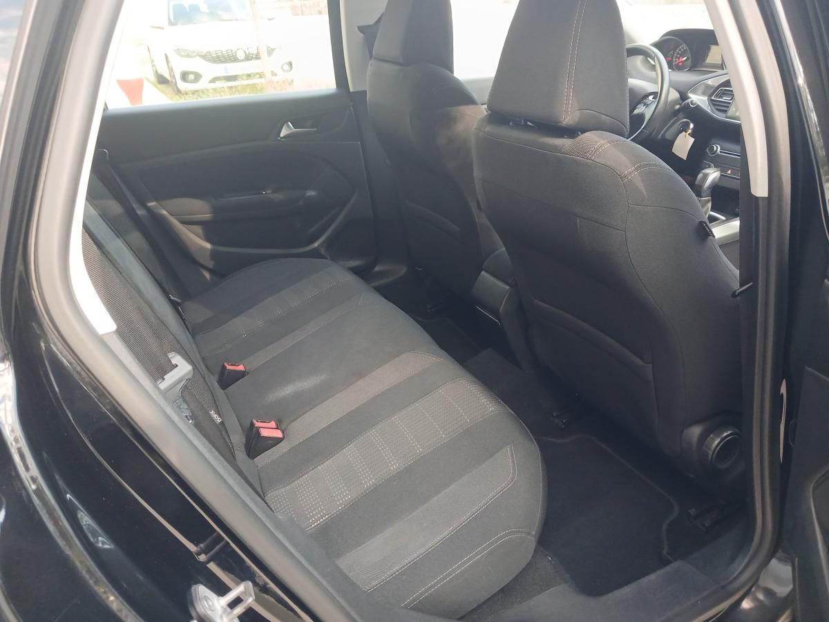 peugeot-308-sw-2015-diesel-1560cc