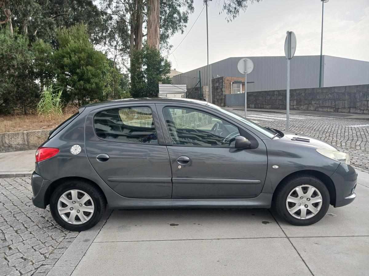 peugeot-206-2010-diesel-1398cc