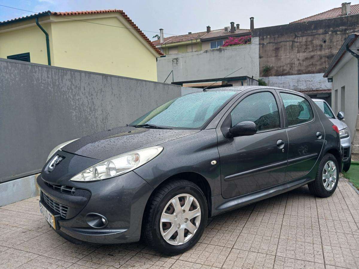 peugeot-206-2010-diesel-1398cc