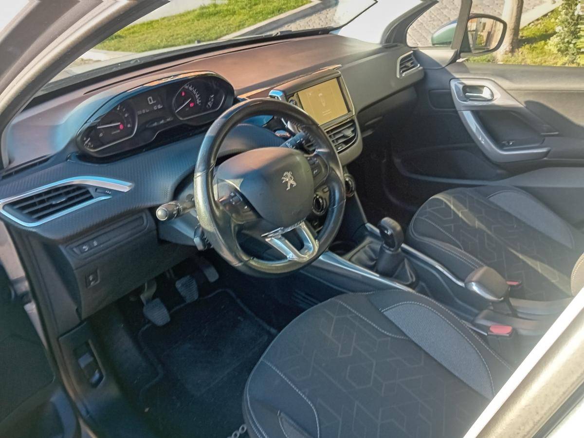 peugeot-2008-2016-diesel-1499cc