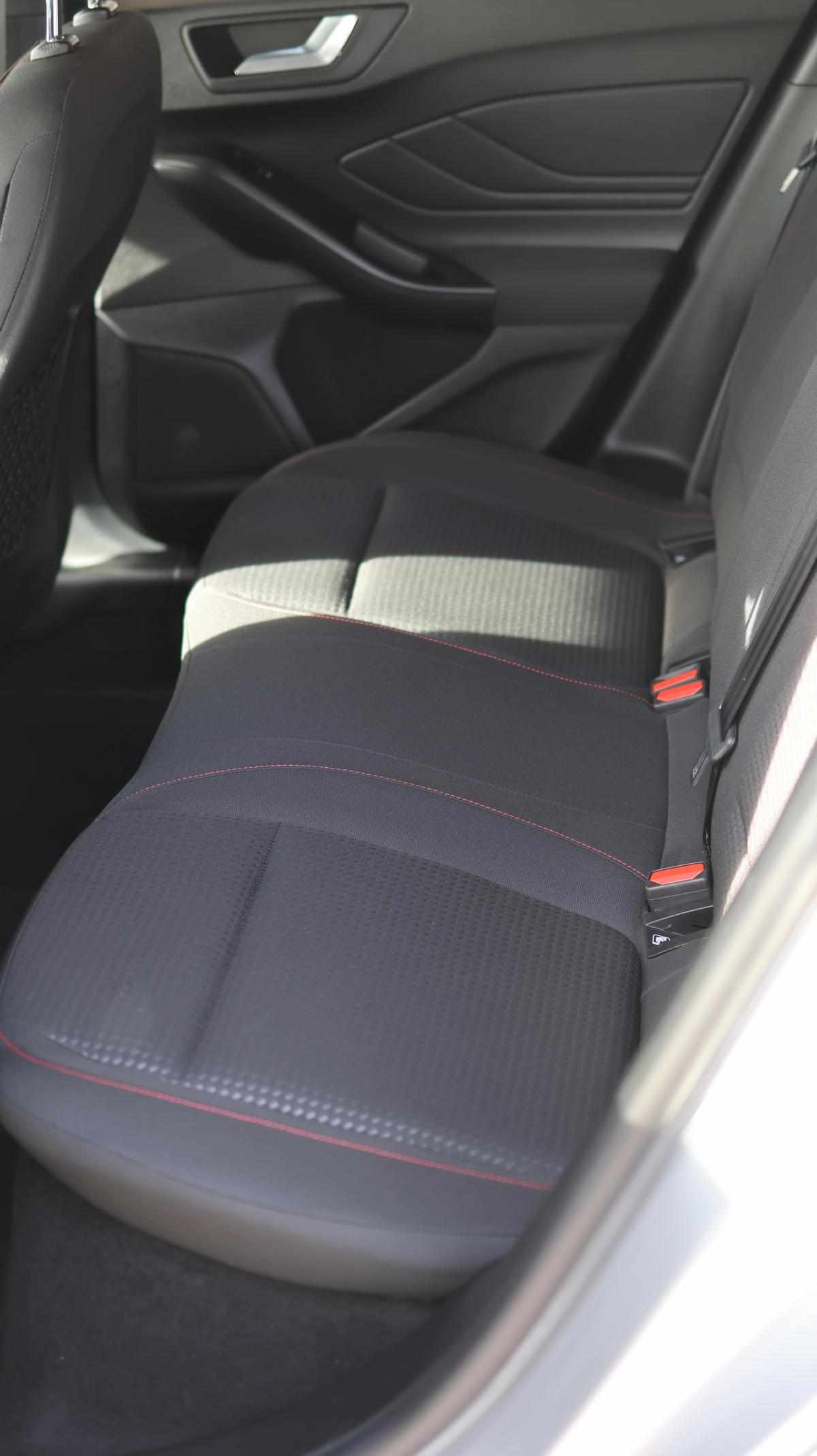 ford-focus-1-5-ecoblue-2021-diesel-1499cc