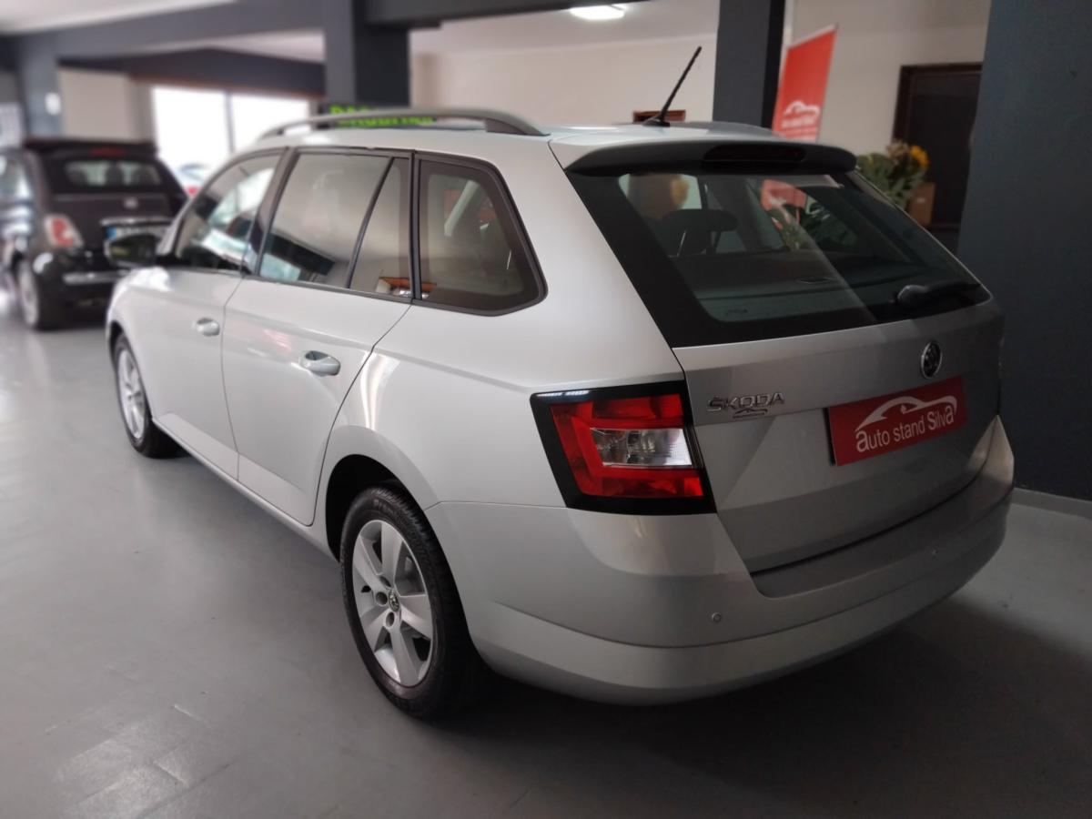 skoda-fabia-2017-gasolina-999cc