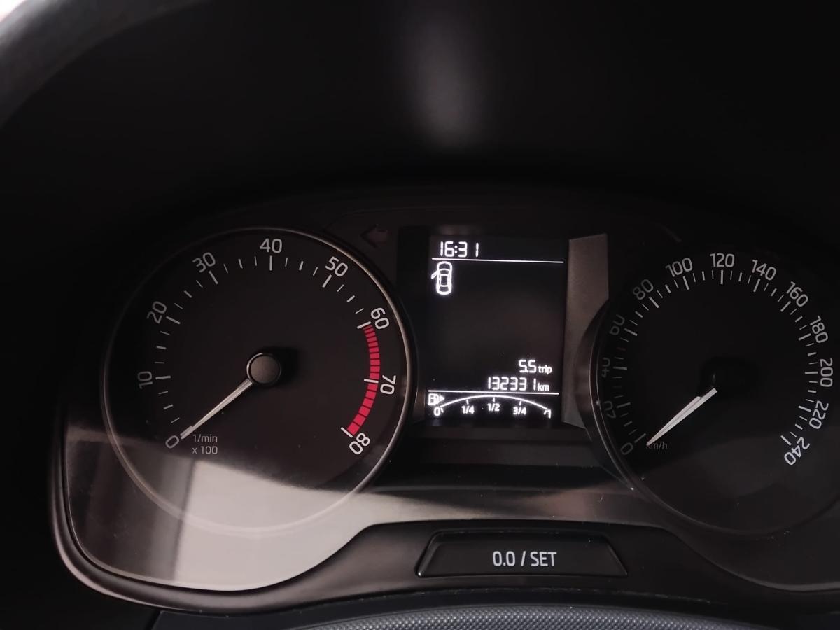 skoda-fabia-2017-gasolina-999cc