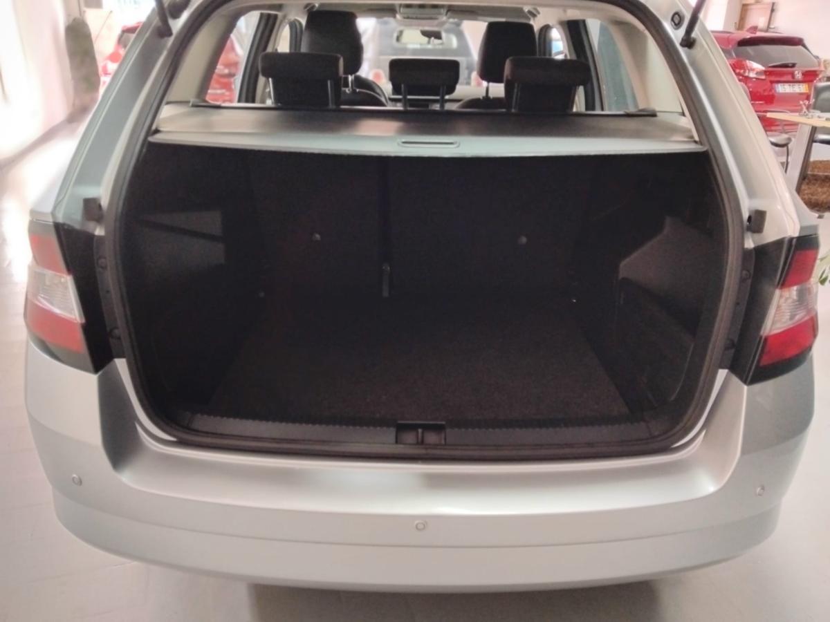 skoda-fabia-2017-gasolina-999cc