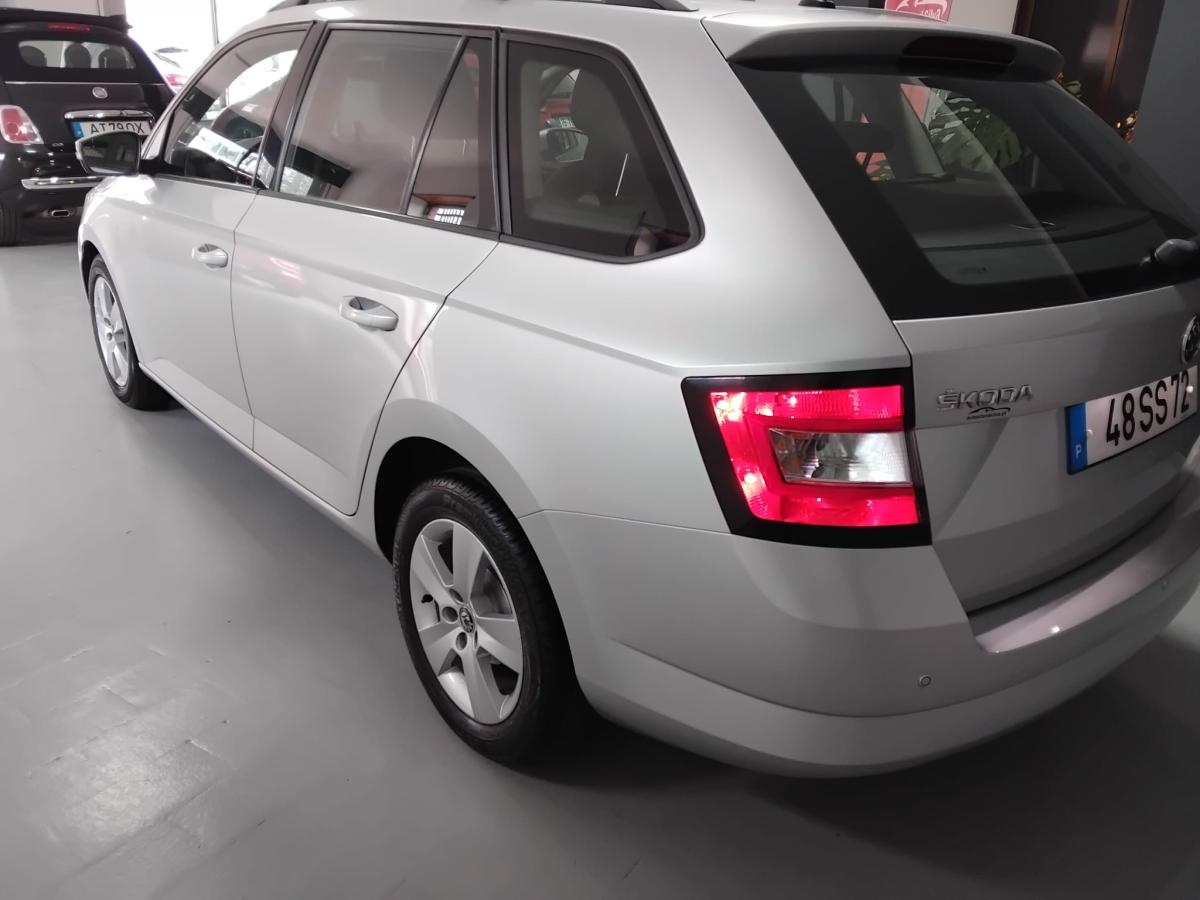 skoda-fabia-2017-gasolina-999cc