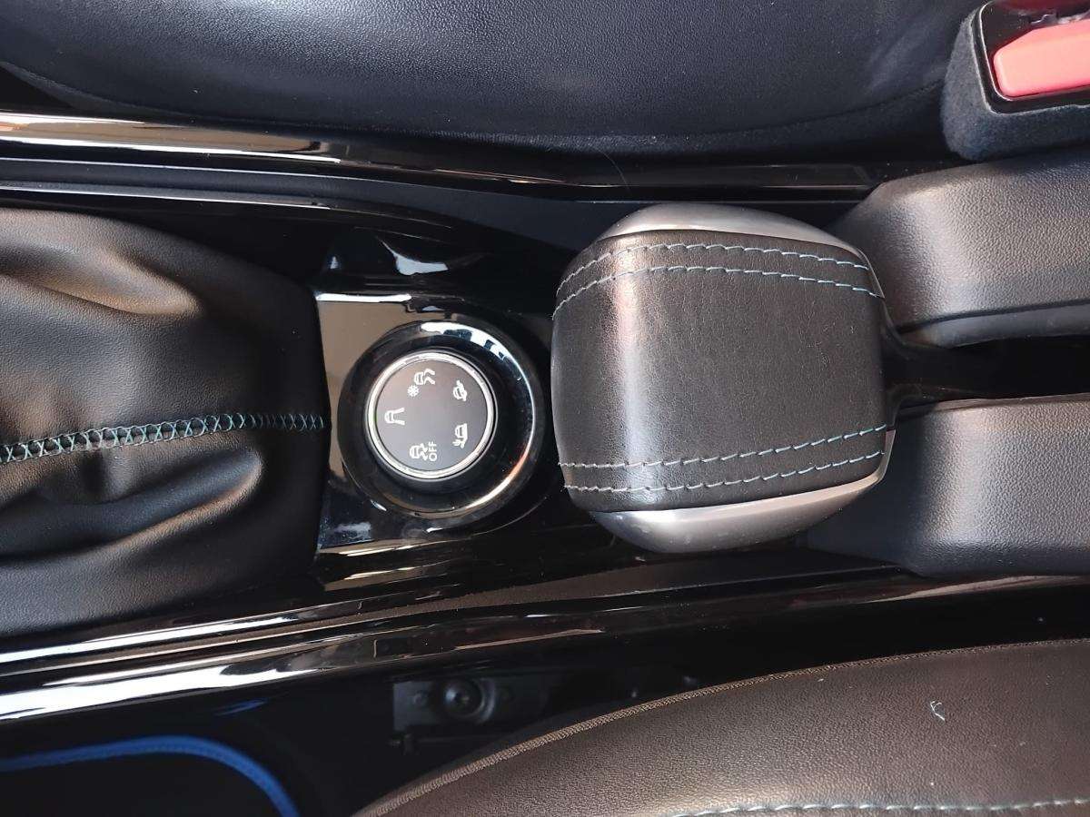 peugeot-2008-2017-diesel-1560cc