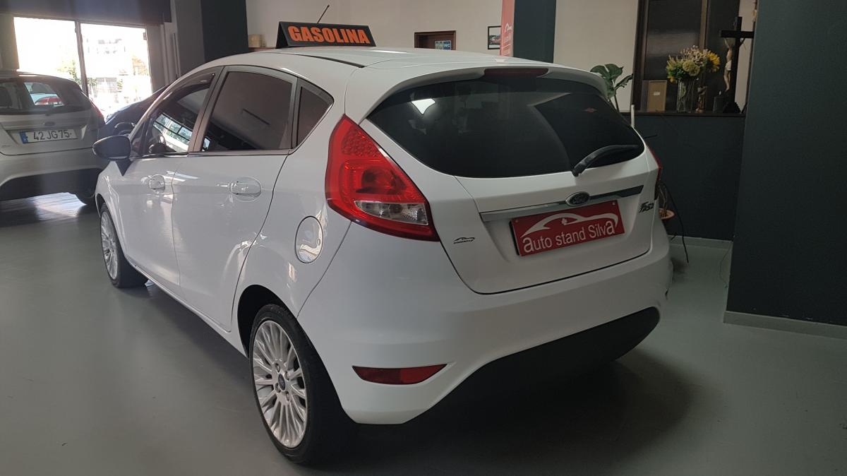 ford-fiesta-2011-gasolina-1242cc