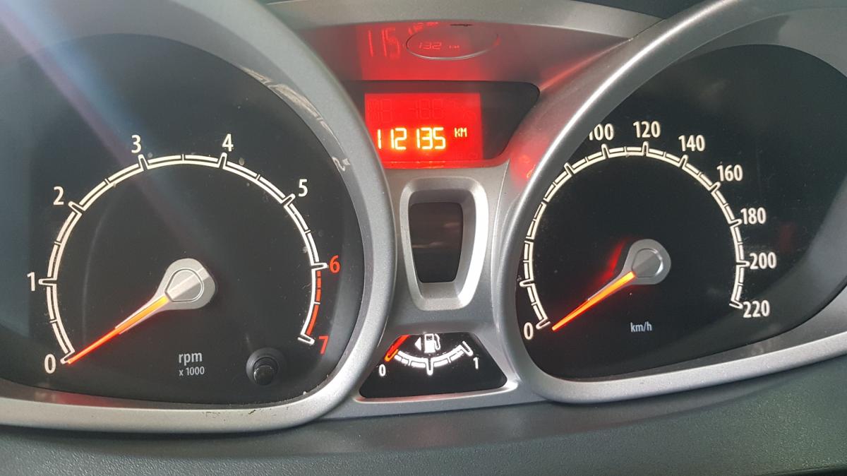ford-fiesta-2011-gasolina-1242cc