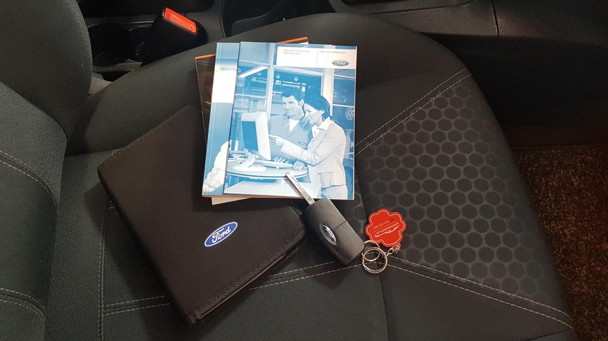 ford-fiesta-2011-gasolina-1242cc
