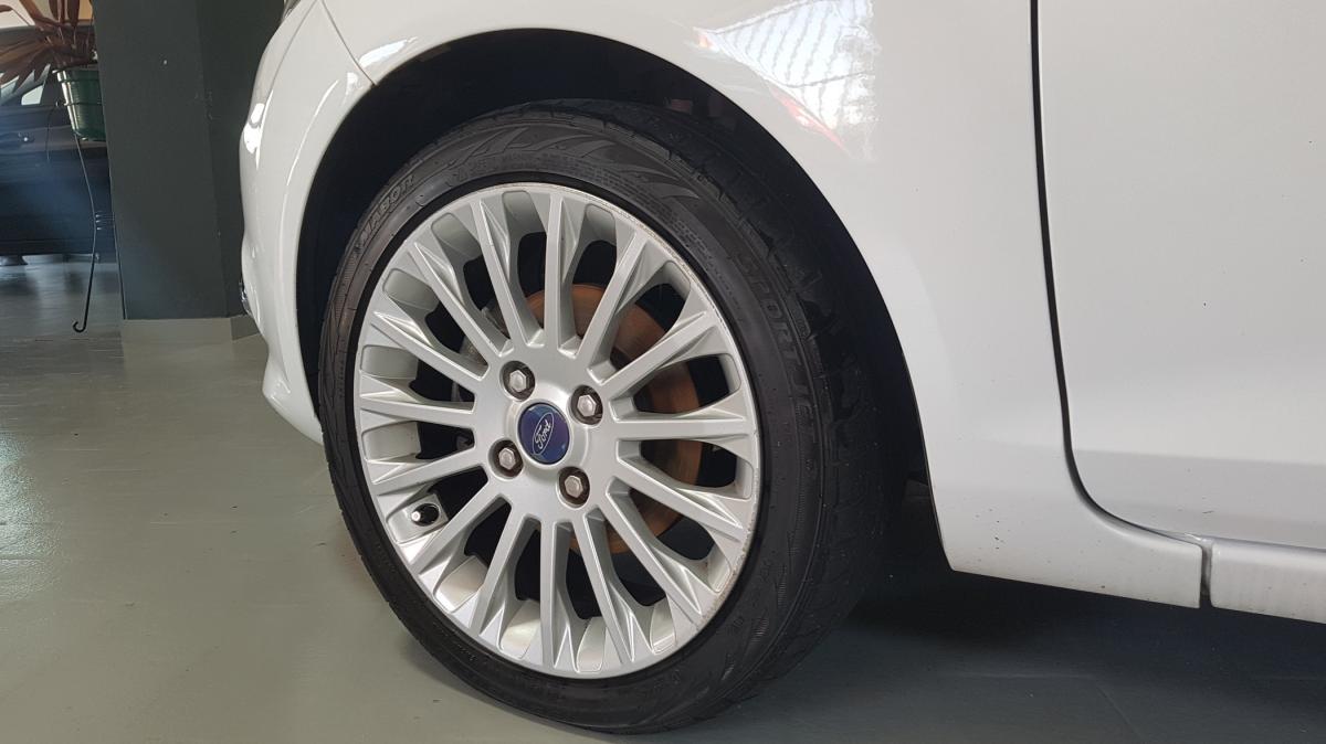 ford-fiesta-2011-gasolina-1242cc