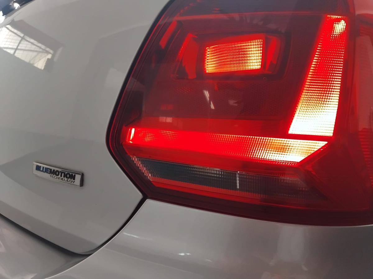 volkswagen-polo-2015-gasolina-999cc
