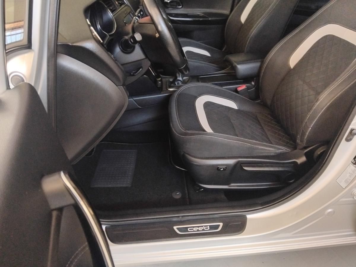kia-ceed-sw-2016-diesel-1582cc