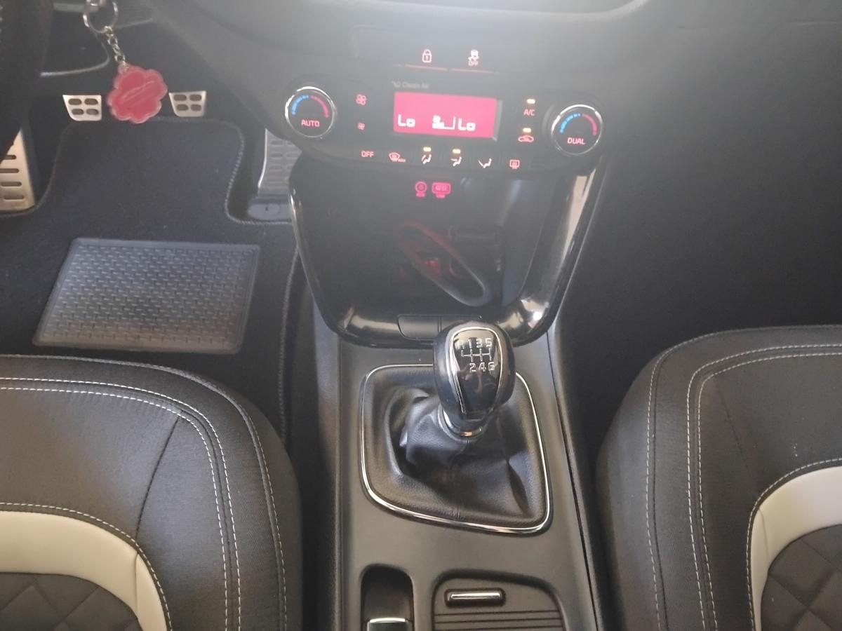 kia-ceed-sw-2016-diesel-1582cc