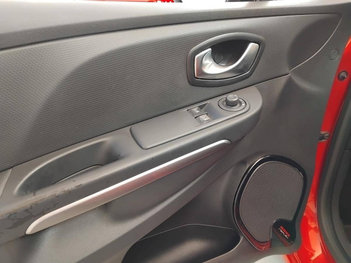 renault-clio-2015-gasolina-898cc