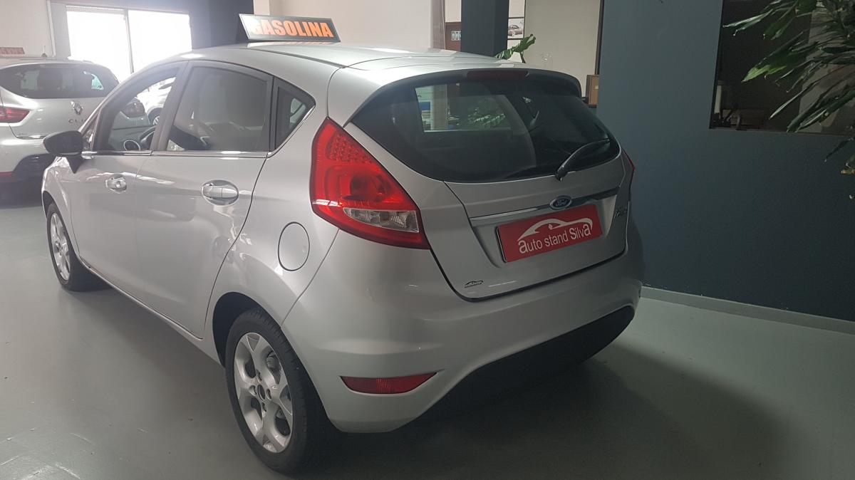 ford-fiesta-2010-gasolina-1242cc