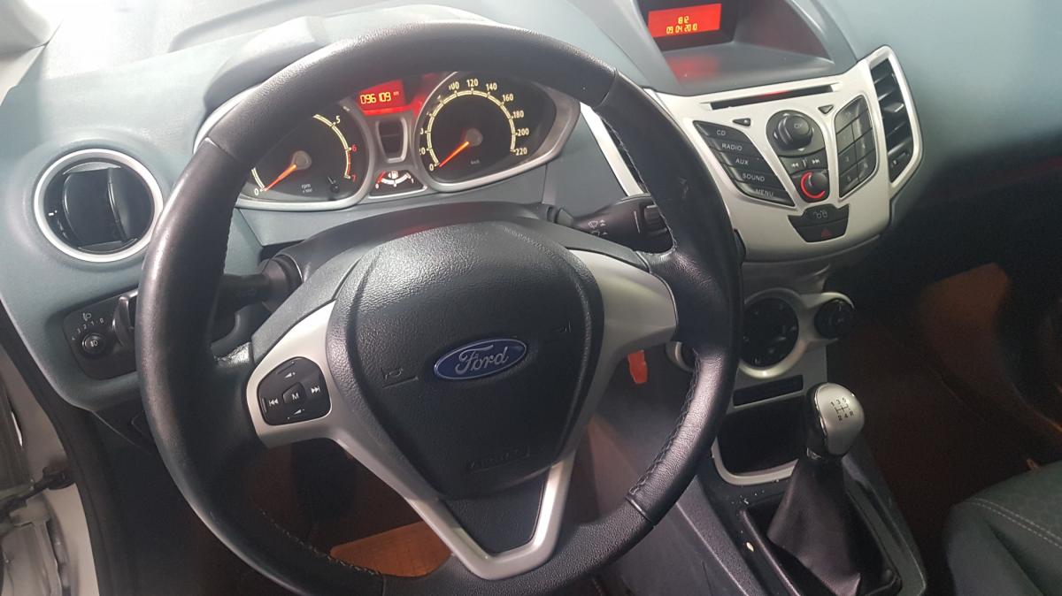 ford-fiesta-2010-gasolina-1242cc