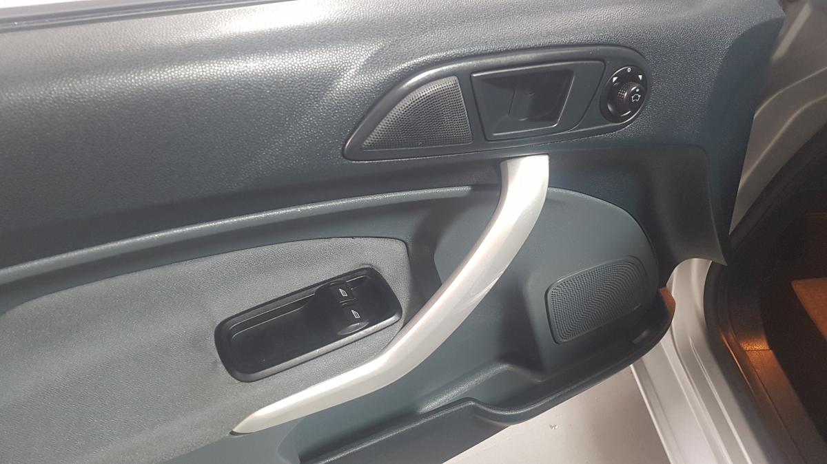 ford-fiesta-2010-gasolina-1242cc