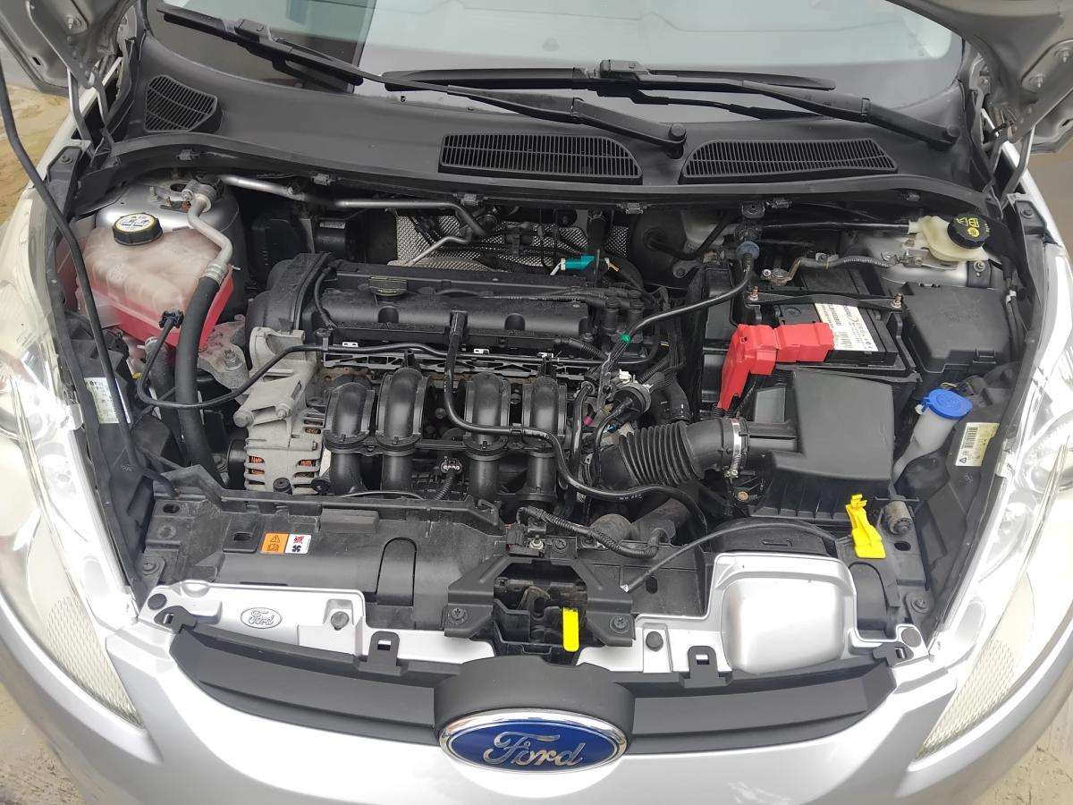 ford-fiesta-2010-gasolina-1242cc