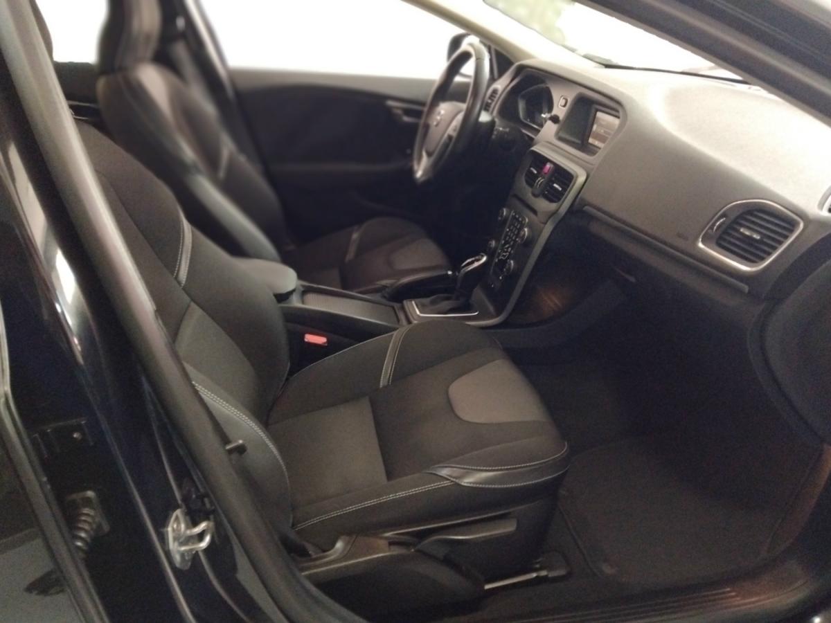 volvo-v40-2018-diesel-1969cc