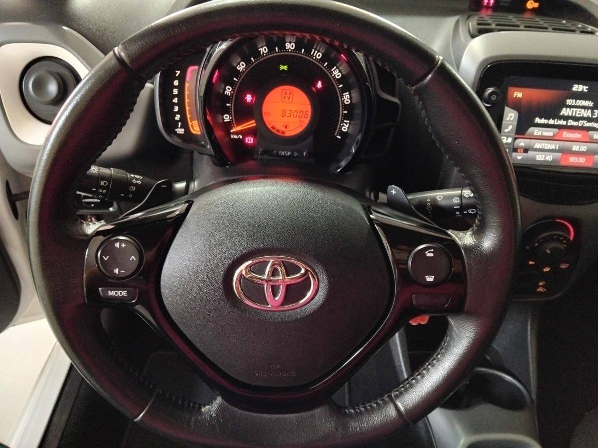 toyota-aygo-x-2018-gasolina-998cc