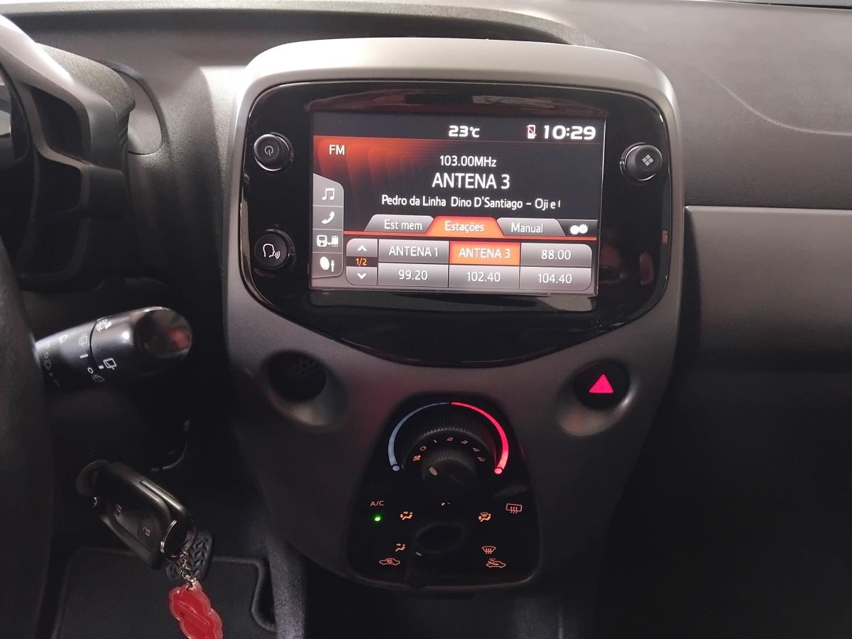 toyota-aygo-x-2018-gasolina-998cc
