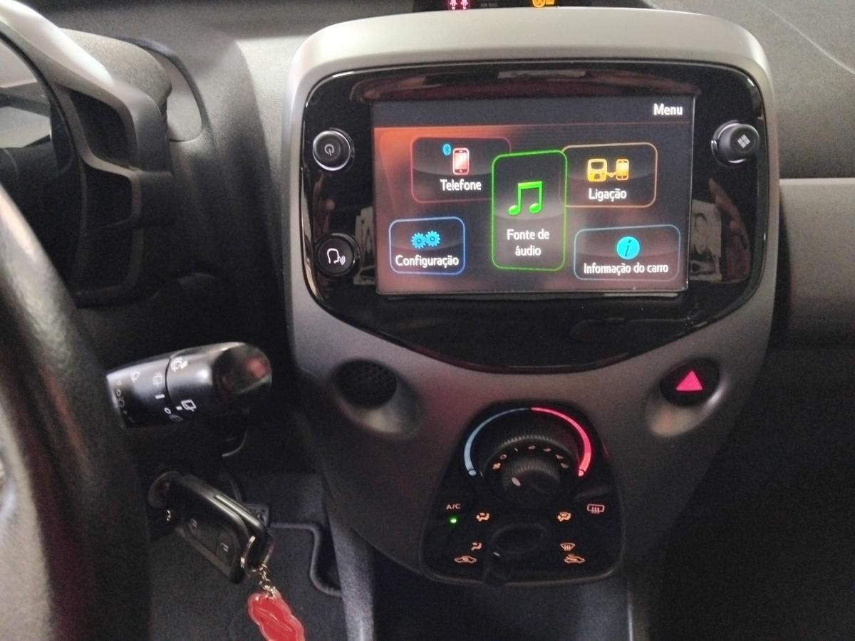 toyota-aygo-x-2018-gasolina-998cc