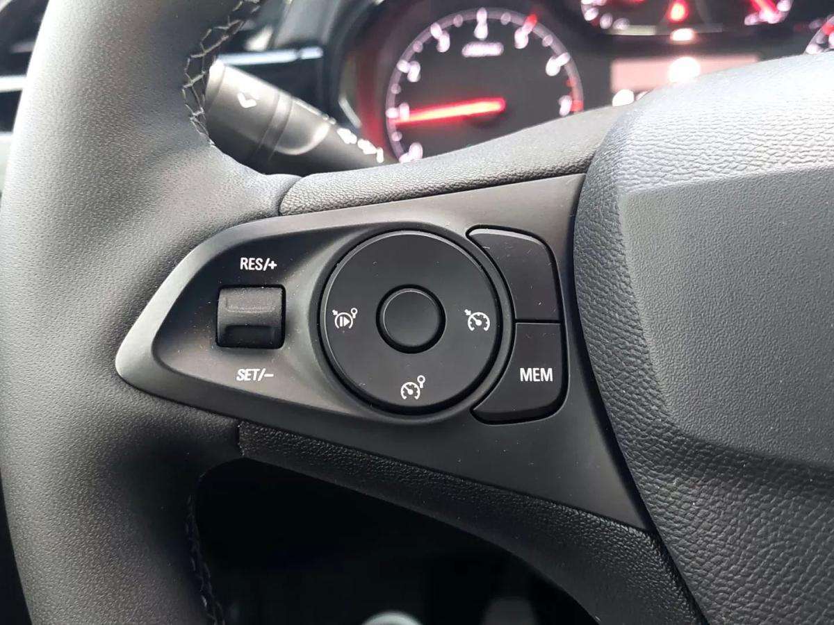 opel-corsa-2023-gasolina-1199cc