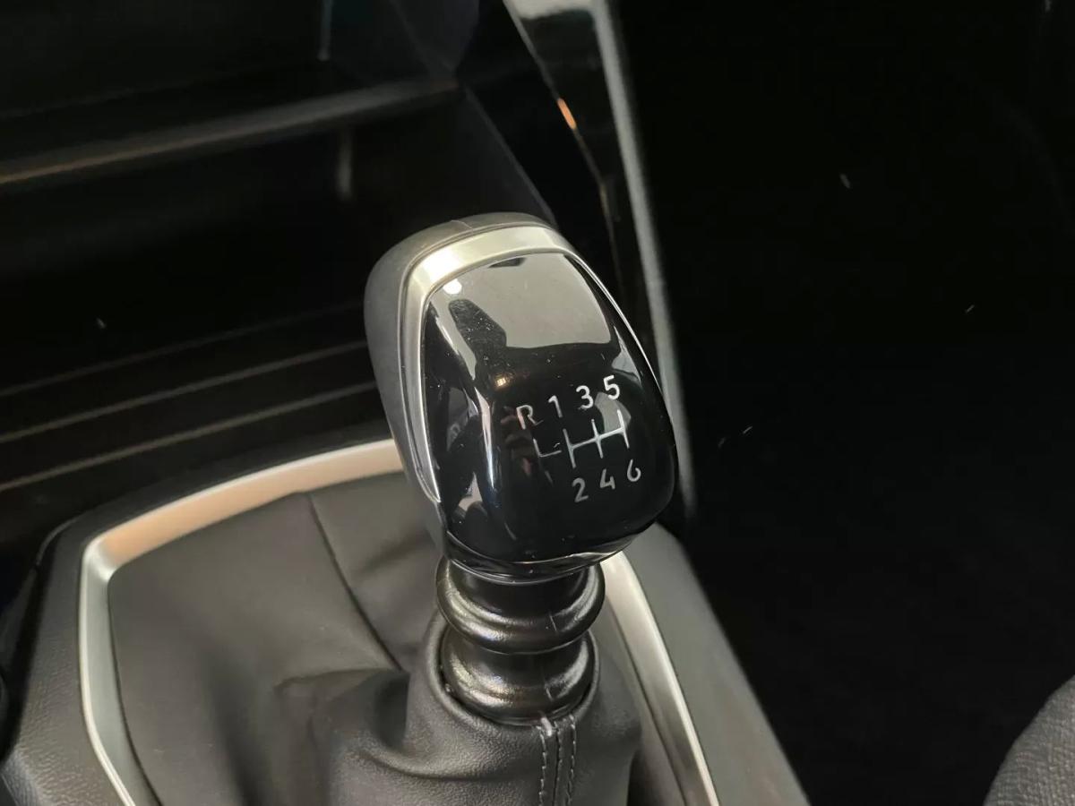 peugeot-2008-2025-gasolina-1199cc