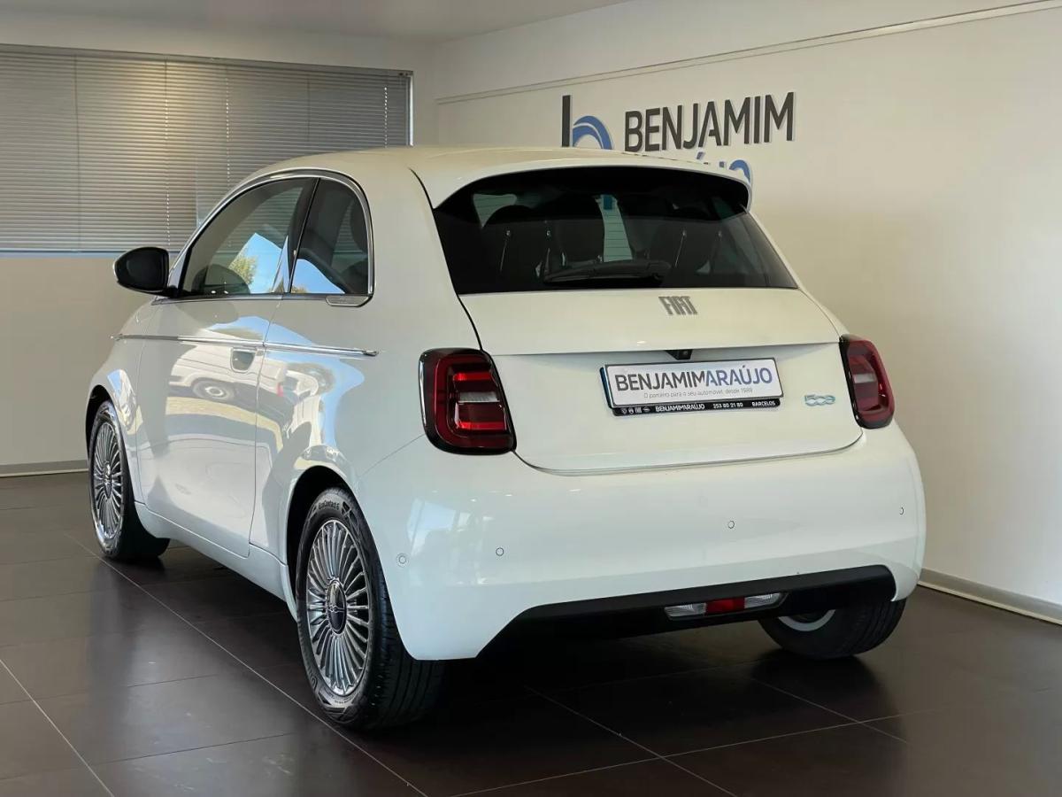 fiat-500e-2024-eletrico-200cc