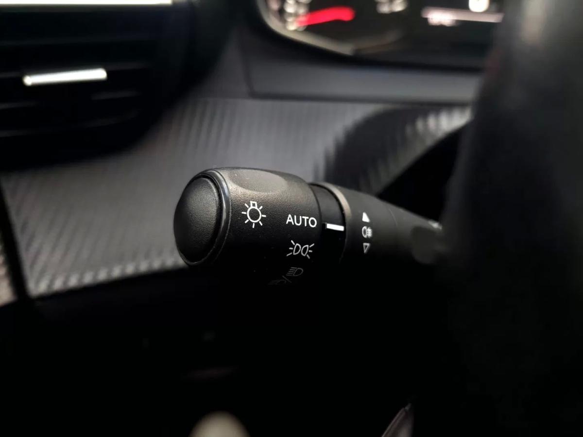 peugeot-208-2020-diesel-1499cc