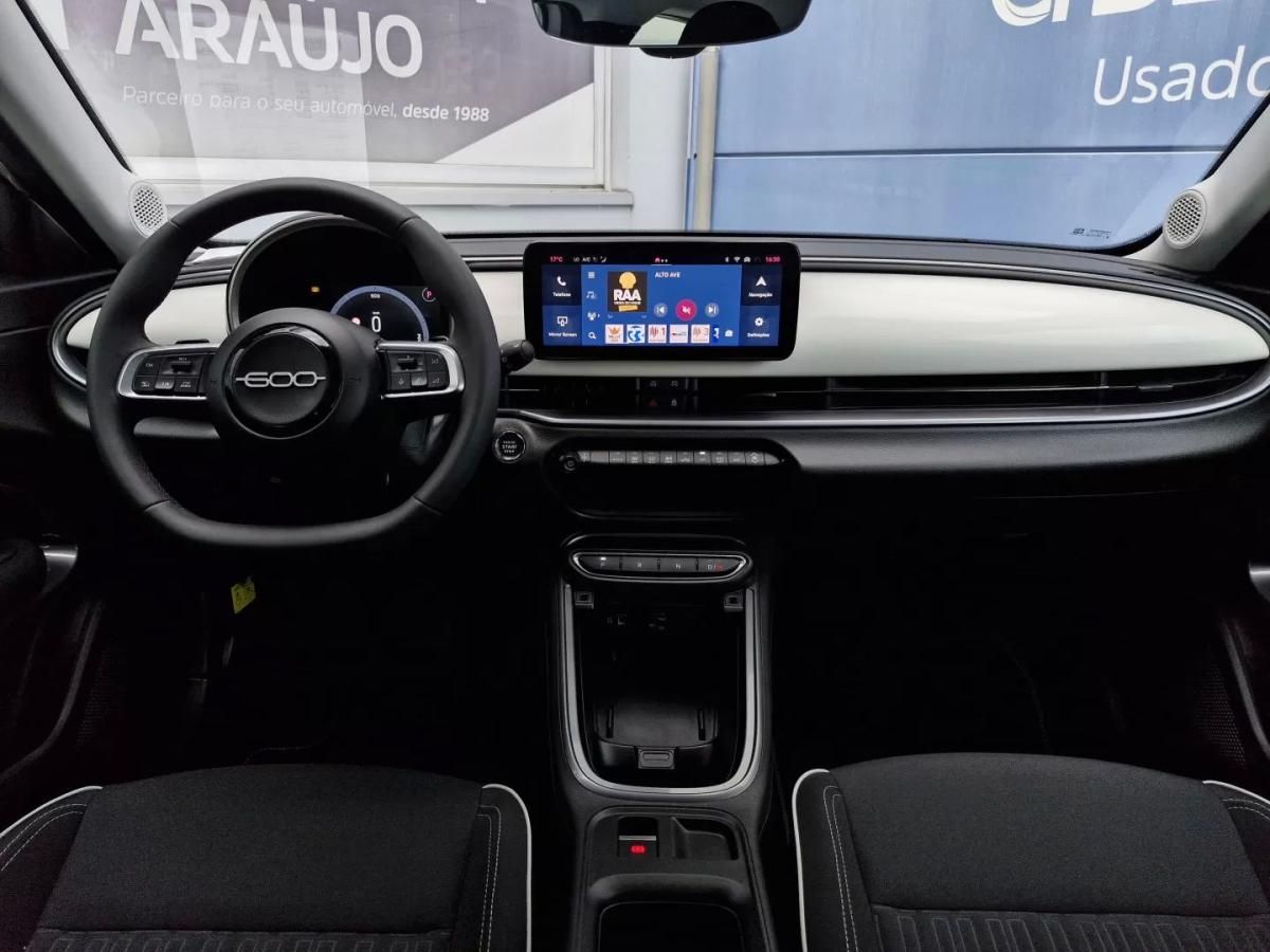 fiat-600-2025-gasolina-1199cc
