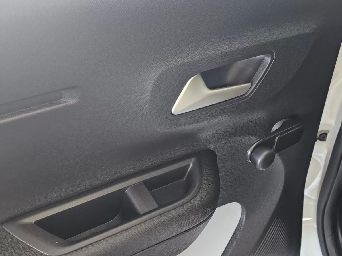 citroen-c3-2024-eletrico-200cc