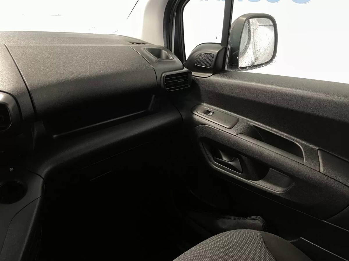 citroen-berlingo-2023-diesel-1499cc