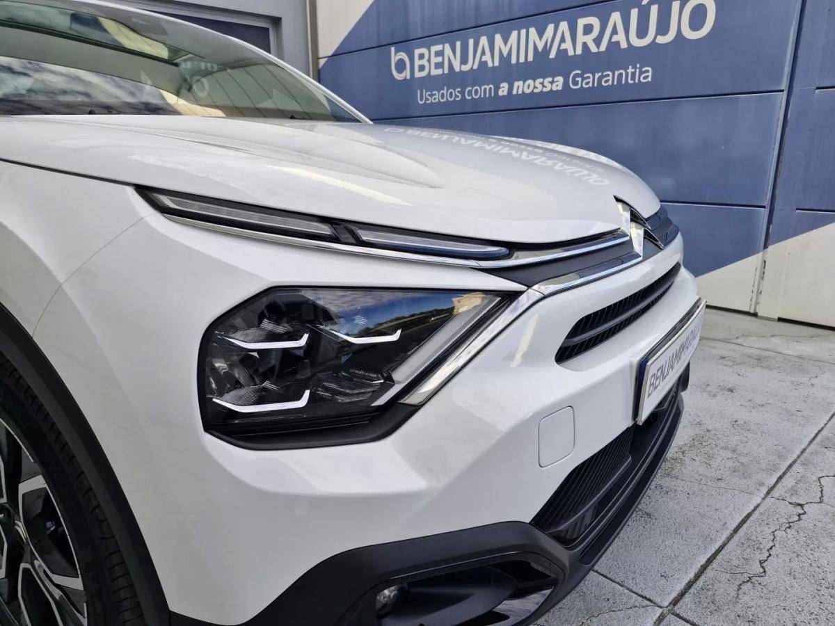 citroen-c4-2024-eletrico-200cc